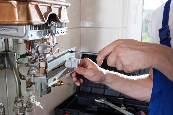 How to Choose the Best Water Heater Service in Oran