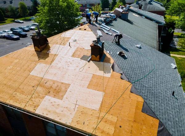 Roofing Replacement Contractors for Flat Roofs